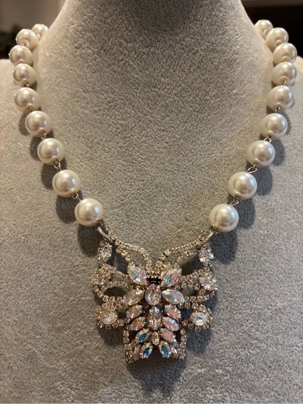 Handmade faux Pearl chain Necklace with vintage Butterfly Pendant!